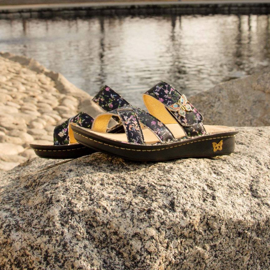 Alegria Shoes - Alegria Victoriah Dog & Butterfly Sandale D2R0BH152